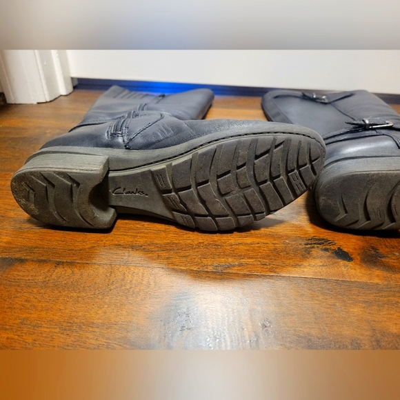 Clarks Riding Boots - Picture 3 of 5